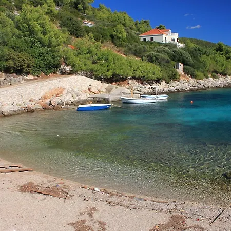 Karbuni 13217d Blato (Korcula)